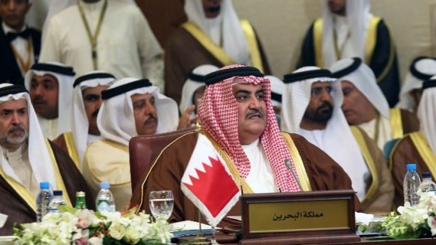 وزير الخارجية الكويتي شيخ خالد بن احمد آل خليفة خلال قمة الجامعة العربية في الكويت ٢٣ مارس ٢٠١٤ (بعدسة ياسر الزيات / أ ف ب)