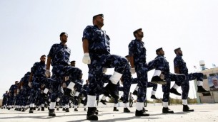 مراسيم افتتاح محطة الشرطة في خان يونس ٢٠١٣ (عبد الرحيم خطيب / فلاش ٩٠)