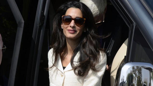 أمل كلوني في مؤتمر صحفي في اثينا، اليونان في 15 اكتوبر 2014 (Kostas Koutsaftikis / Shutterstock.com)
(Amal Clooney)