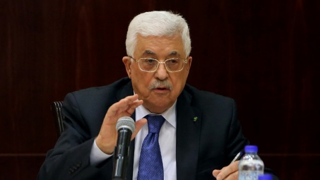 رئيس السلطة الفلسطينية محمود عباس خلال اجتماع للجنة التنفيذية الفلسطينية في الضفة الغربية، 19 مارس 2015 (ABBAS MOMANI / AFP) رئيس السلطة الفلسطينية محمود عباس خلال اجتماع للجنة التنفيذية الفلسطينية في الضفة الغربية، 19 مارس 2015 (ABBAS MOMANI / AFP)