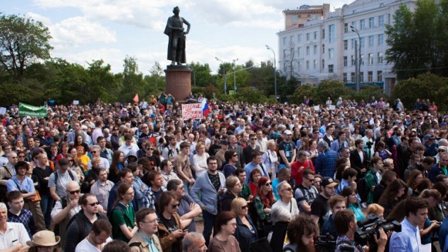 مظاهرة للعلماء ضد الحكومة الروسية في موسكو، 6 يونيو 2015 (PHILIPP KIREEV / AFP)