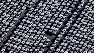 صورة توضيحية لسيارات في موقف (JAN WOITAS / DPA / AFP)