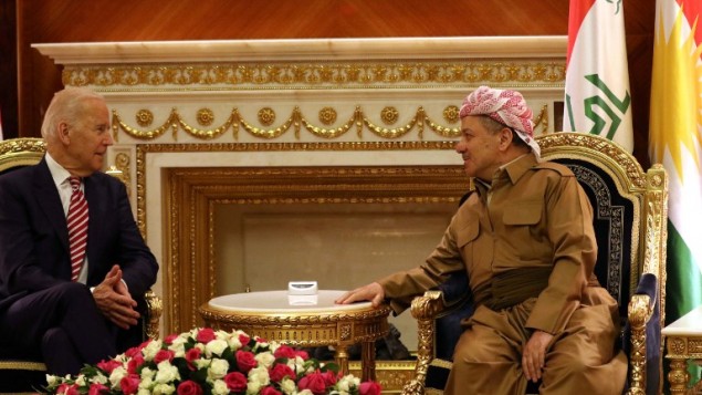 نائب الرئيس الأمريكي جو بايدن يلتقي يقائد الاكراد في العراق مسعود برزاني في اربيل، عاصمة اقليم كردستان العراق، 28 ابريل 2016 (SAFIN HAMED / AFP)