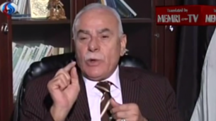 سلطان أبو العينين، مسؤول في اللجنة المركزية لحركة فتح. (لقطة شاشة: MEMRI, YouTube)