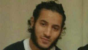 العروسي عبد الله، المعتدي الذي طعن شرطيا فرنسيا امام منزله وقتل صديقته في احدى ضواحي باريس، 13 يونيو 2016 (YouTube/AFP)