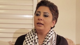 ساندرا سولومون، امراة فلسطينية اعتنقت المسيحية وناشطة من أجل إسرائيل. (لقطة شاشة)