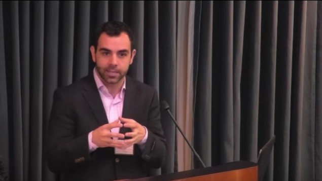 مدير مكتب منظمة هيومن رايتس ووتش في اسرائيل وفلسطين عمر شاكر (YouTube screenshot)