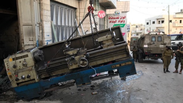 معدات تصنيع اسلحة صادرتها قوات الامن في الضفة الغربية، 8 يونيو 2017 (IDF spokesperson)