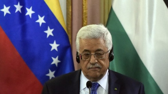 الرئيس الفلسطيني محمود عباس خلال لقاء مع رئيس فنزويلا نيكولاس مادورو في كراكاس، 16 مايو 2014 (AFP/JUAN BARRETO)