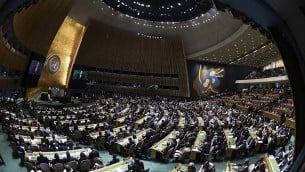 الأمين العام للأمم المتحدة أنطونيو غوتيريش يلقي كلمة أمام الدورة ال72 للجمعية العامة للأمم المتحدة في مقر الأمم المتحدة في نيويورك، 19 سبتمبر، 2107. (AFP Photo/Jewel Samad)