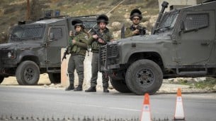 Israeli border police officers guard at a checkpoint in the West Bank village of Bani Na'im, East of Hebron on January 26, 2017. Photo by Wisam Hashlamoun/Flash90 *** Local Caption *** ?????
?????
???
?????
???
?????