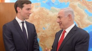 صهر الرئيس الأمريكي دونالد ترامب وكبير مستشاريه في شؤون الشرق الأوسط، جاريد كوشنر (من اليسار)، يلتقي برئيس الوزراء بينيامين نتنياهو في مكتبه في القدس، 21 يونيو، 2017. (Amos Ben Gershom)