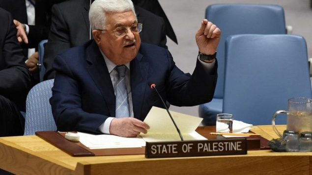 محمود عباس يلقي كلمة أمام مجلس الأمن التابع للأمم المتحدة في 20 فبراير، 2018.  (AFP Photo/Timothy A. Clary)