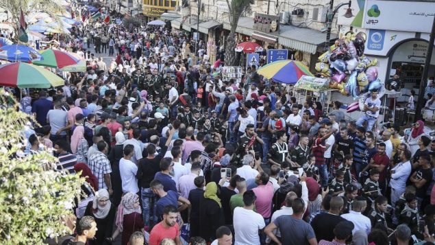 صورة توضيحية: الكشاف في شوارع رام الله يوما قبل عيد الاضحى، 11 سبتمبر 2016 (flash 90)