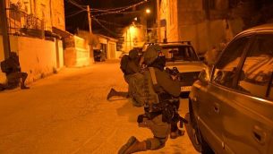 قوات إسرائيلية تعمل في نابلس في صورة نشرها الجيش الإسرائيلي في 18 مارس، 2018. (المتحدث باسم الجيش الإسرائيلي) قوات إسرائيلية تعمل في نابلس في صورة نشرها الجيش الإسرائيلي في 18 مارس، 2018. (المتحدث باسم الجيش الإسرائيلي)