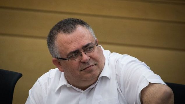عضو الكنييت دافيد بيتان خلال جلسة لكتلة حزب  ’الليكود’، 25 يونيو، 2018. (Yonatan Sindel/Flash90)