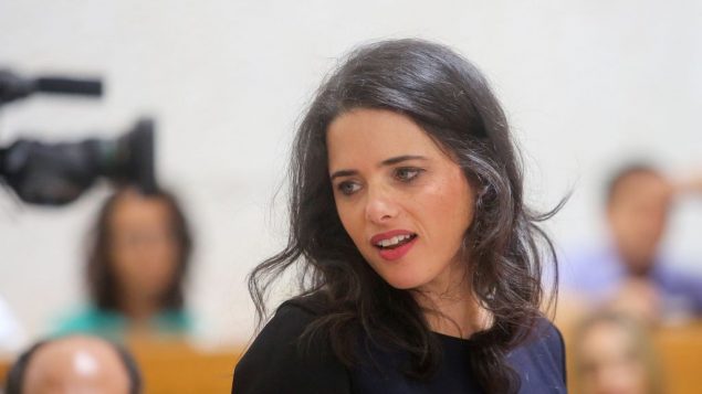 وزيرة العدل أيليت شاكيد في المحكمة العليا في القدس، 2 اغسطس 2018 (Marc Israel Sellem/Flash90) وزيرة العدل أيليت شاكيد في المحكمة العليا في القدس، 2 اغسطس 2018 (Marc Israel Sellem/Flash90)