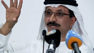 سلطان أحمد بن سليّم، رئيس المجموعة والمدير التنفيذي لشركة "موانئ دبي العالمية"، التي تديرها الحكومة خلال مؤتمر صحفي في دبي، الإمارات العربية المتحدة، 15 مارس 2018. (AP Photo / Jon Gambrell)
