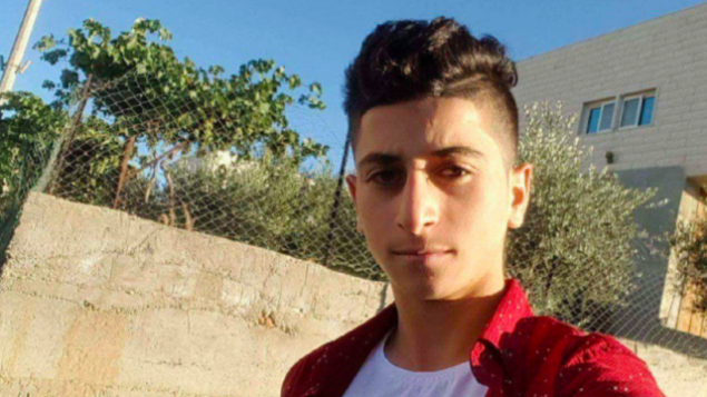 خليل الجبارين (17 عاما)، منفذ هجوم الطعن الذي أسفر عن مقتل إسرائيلي في مستوطنة في الضفة الغربية، 16 سبتمبر، 2018.  (Screenshot/Twitter)