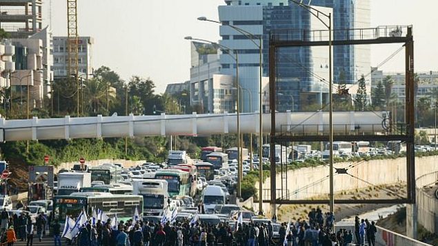 اثيوبيون اسرائيليون يحتجون ضد عنف الشرطة في تل ابيب، 30 يناير 2019 (Tomer Neuberg/Flash90)