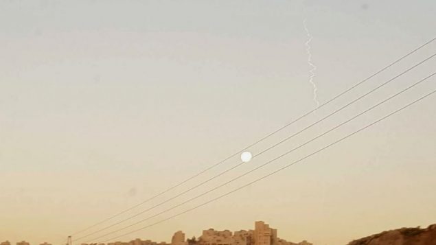اختبار منظمة ’سهم 3’ الإسرائيلية الامريكية، كما بدو من القدس، صباح 22 يناير 2019 (Elie Leshem/Times of Israel)