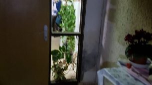 اضرار الحقت بمنزل في منطقة اشكول نتيجة بالونات تحمل قنبلة اطلقت من قطاع غزة نحو اسرائيل، 27 فبراير 2019 (Eshkol Regional Council)
