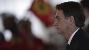 الرئيس البرازيلي جايير بولسونارو في برازيليا، البرازيل، 28 مارس 2019 (AP Photo/Eraldo Peres)