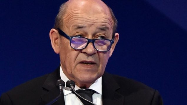 وزير الخارجية الفرنسي جان إيف لودريان، يلقي كلمة أمام ’منتدى مسك العالمي’ في العاصمة السعودية الرياض، 16 نوفمبر، 2017.  (AFP PHOTO / FAYEZ NURELDINE)