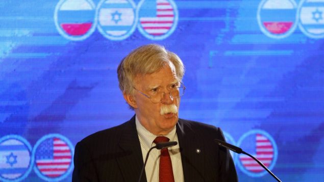مستشار الامن القومي الامريكي جون بولتون خلال قمة ثلاثية لمستشاري الامن القومي الامريكي، الروسي والإسرائيلي في القدس، 25 يونيو 2019 (Menahem Kahana/AFP)