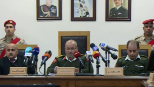 القاضي علي مبيضين يقرأ حكم محكمة أمن الدولة الأردنية ضد المواطن الإسرائيلي قسطنين كوتوف، 13 يناير 2020. (Screenshot: Al Mamlaka TV)
