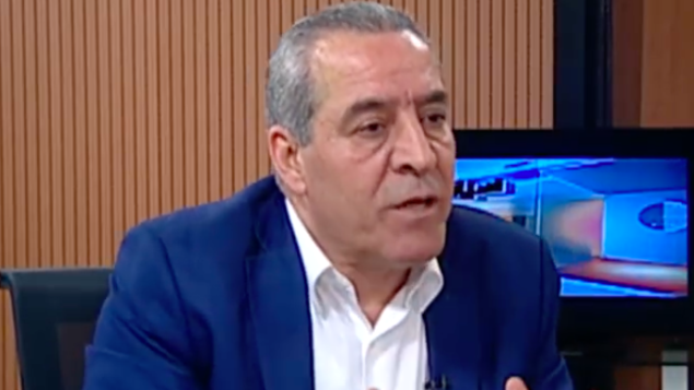 حسين الشيخ، مسؤول مقرب من رئيس السلطة الفلسطينية محمود عباس، يتحدث مع تلفزيون فلسطين، القناة الرسمية للسلطة الفلسطينية. (Screenshot: Palestine TV)