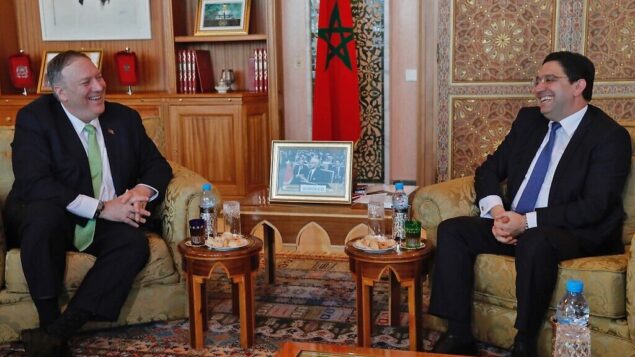 وزير الخارجية الأمريكي مايك بومبيو يلتقي مع وزير الخارجية المغربي ناصر بوريطة (يمين) خلال زيارته إلى الرباط، 5 ديسمبر 2019. (AFP) وزير الخارجية الأمريكي مايك بومبيو يلتقي مع وزير الخارجية المغربي ناصر بوريطة (يمين) خلال زيارته إلى الرباط، 5 ديسمبر 2019. (AFP)