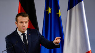 الرئيس الفرنسي إيمانويل ماكرون يتحدث في آخن، ألمانيا، 22 يناير 2019 (Sascha Schuermann / Getty Images via JTA)