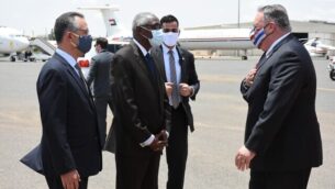 زير الخارجية الأمريكي مايك بومبيو يصل السودان، 25، أغسطس، 2020. (Twitter)