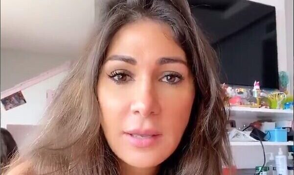 المدونة والصحفية اللبنانية ديما صادق. (video screenshot)