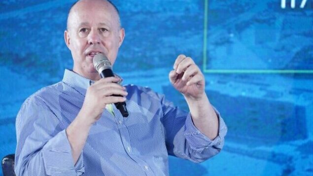 تساحي هنغبي تشارك في مؤتمر لمجموعة 'بشيفاع' في كيدم بالضفة الغربية، 5 سبتمبر 2019. (Hillel Maeir / Flash90)