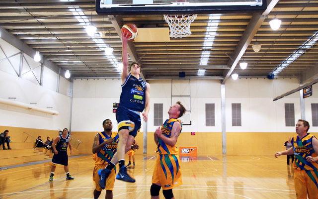 Benji Tamir skies for the lay-up earlier in the season. Photo: Peter Haskin Benji Tamir skies for the lay-up earlier in the season. Photo: Peter Haskin