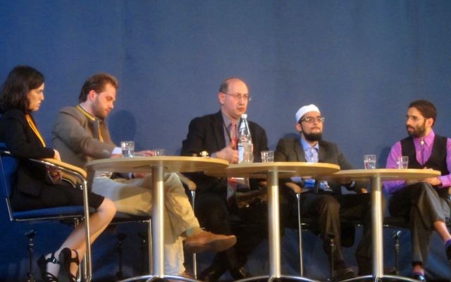 Jeremy Jones (centre) speaking at the Muslim Jewish Conference. Jeremy Jones (centre) speaking at the Muslim Jewish Conference.
