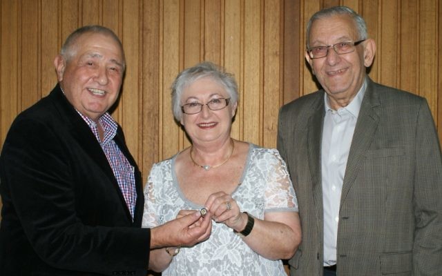 From left: B'nai B'rith Australia/New Zealand president Morris Tobias, Anna Marks and Ivan Kaplan.