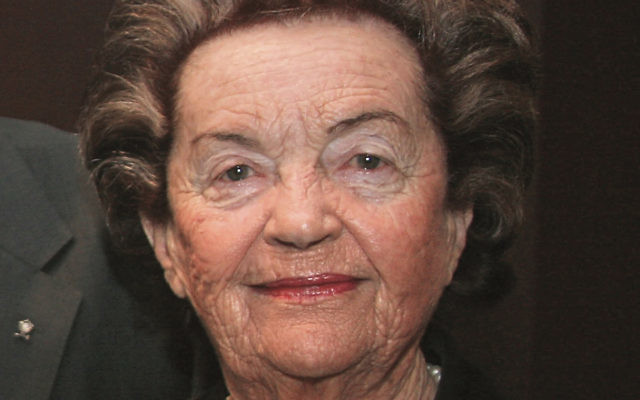 Masha Zeleznikow. Masha Zeleznikow.