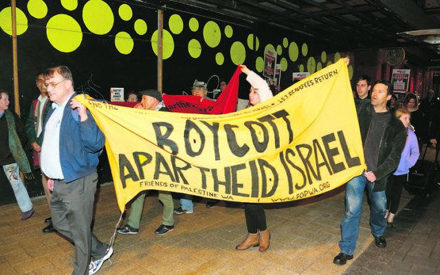 A Friends of Palestine WA protest in 2015.
Photo: AP Image/Newzulu/Alex Bainbridge A Friends of Palestine WA protest in 2015.
Photo: AP Image/Newzulu/Alex Bainbridge