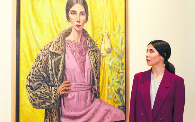 Yvette Coppersmith with her Archibald Prize-winning Self-portrait, after George Lambert.