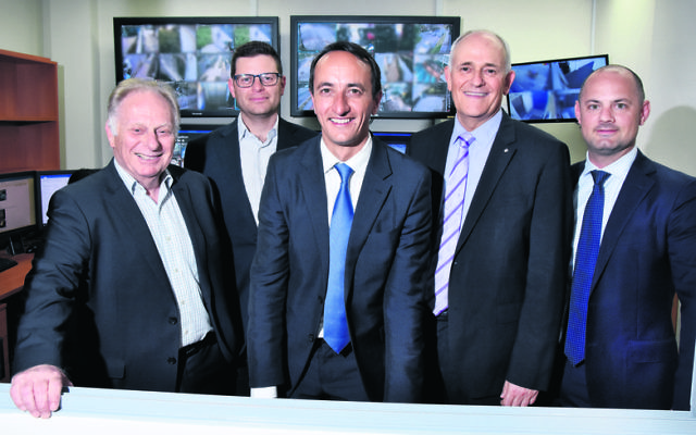 Liberal Candidate for Wentworth, Dave Sharma (centre) with (from left) Peter Wise, Lesli Berger, Peter Wertheim and CSG head of security David Rothman. Photo Noel Kessel Liberal Candidate for Wentworth, Dave Sharma (centre) with (from left) Peter Wise, Lesli Berger, Peter Wertheim and CSG head of security David Rothman. Photo Noel Kessel