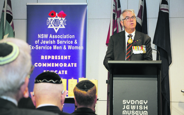 Keynote speaker at the NAJEX Jewish Remembrance Day service,
Lieutenant General Ken Gillespie. Photo: Shane Desiatnik