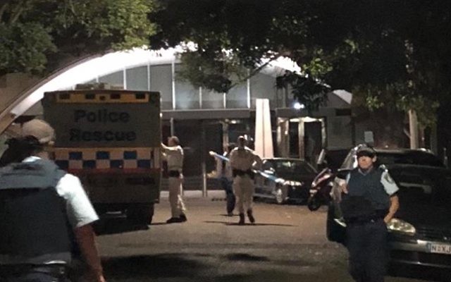 Police outside Sydney's Central Synagogue on Sunday night. Photo: AJN