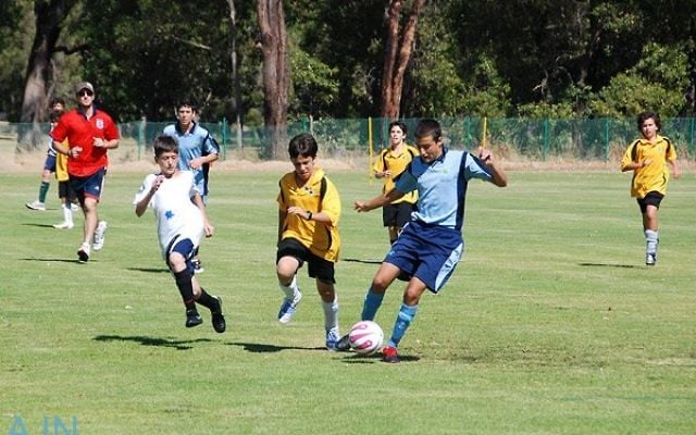 Maccabi Junior Carnival - state vs state, but all good mates. Photo: Kym Sher