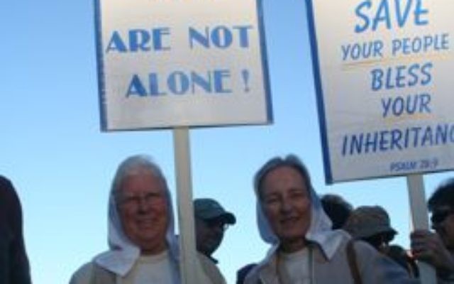 Supporters show their solidarity for Israel at a rally in Sydney.