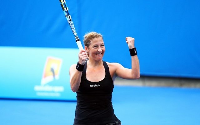 A jubilant Pe'er after her round one qualifying win. Photo: Peter Haskin A jubilant Pe'er after her round one qualifying win. Photo: Peter Haskin