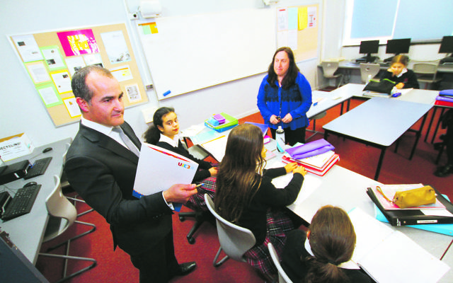 Victorian state educatioin minister and deputy premier, James Merlino visiting Glen Eira College to look at the UJEB programs and hebrew classes. Photo: Peter Haskin Victorian state educatioin minister and deputy premier, James Merlino visiting Glen Eira College to look at the UJEB programs and hebrew classes. Photo: Peter Haskin