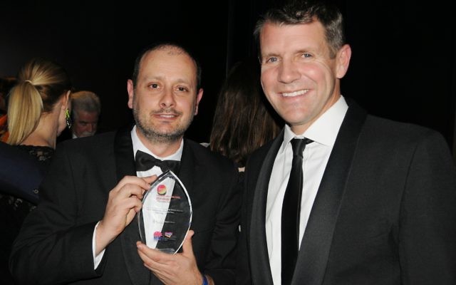 AJN photographer Noel Kessel (left) with NSW Premier Mike Baird. (Photo: Gareth Narunsky) AJN photographer Noel Kessel (left) with NSW Premier Mike Baird. (Photo: Gareth Narunsky)